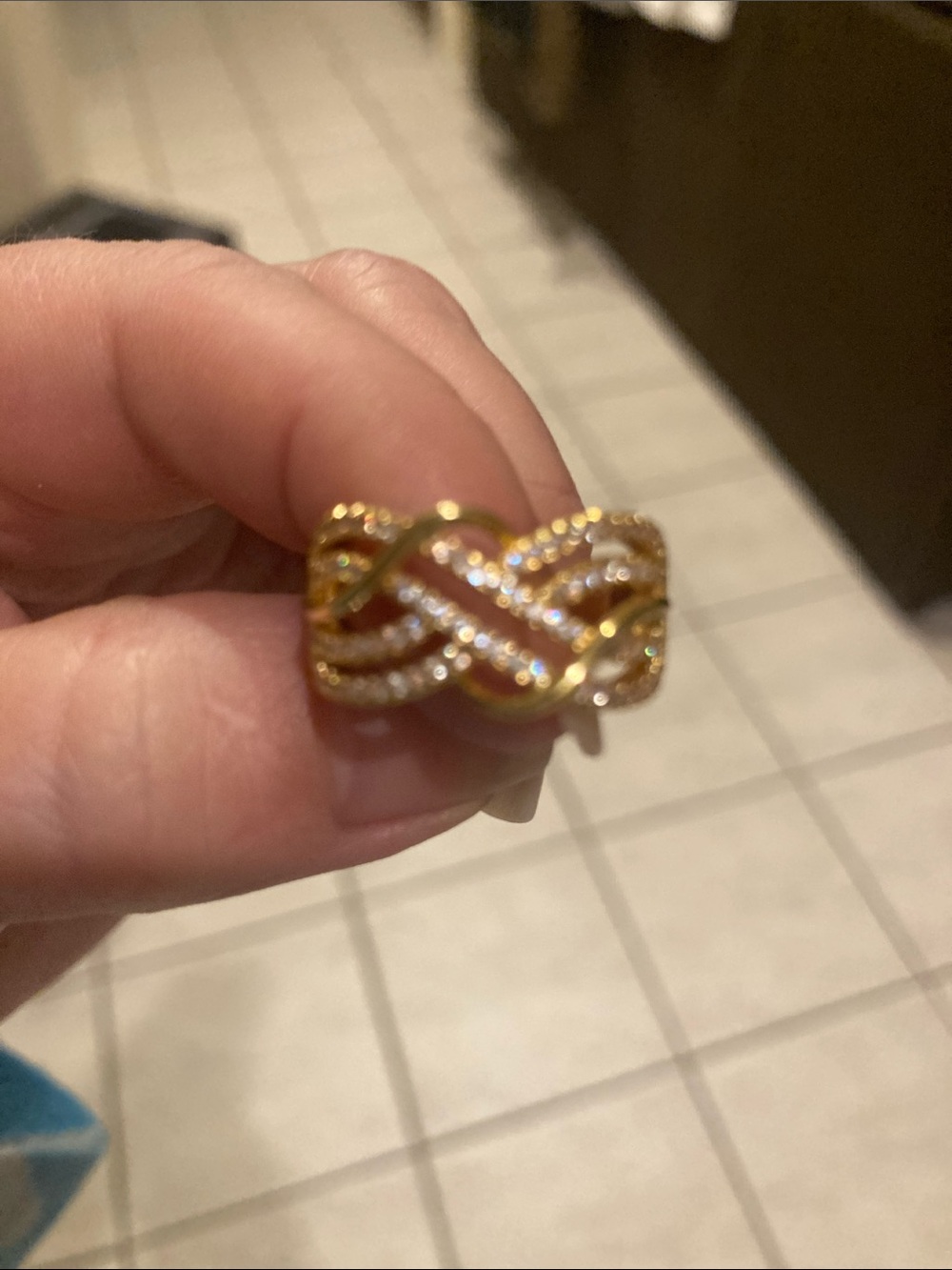 Elegant Gold and Silver Women's Ring